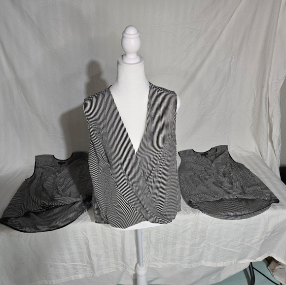 Rag & Bone Victor Sleeveless Blouse, Black White Stripe. Size M 3 of 3 - Picture 1 of 5